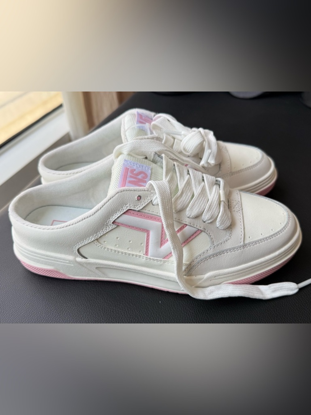 New Vans Mules in white and light pink